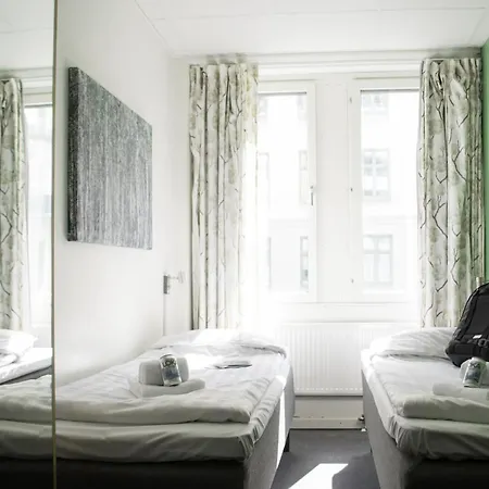 Slottsskogen Hotel Gothenburg Exterior photo