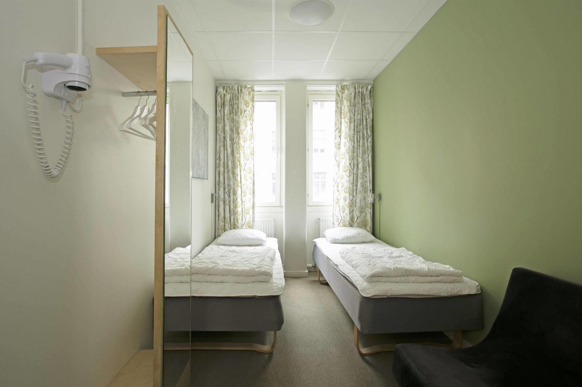 Slottsskogen 2*